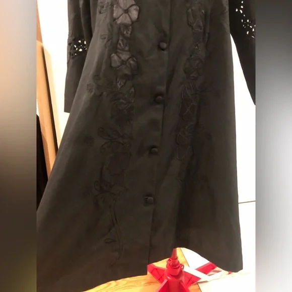 Vintage Floral Embroidered Gothic Full Length Oversized Duster / Trench Coat - Picture 9 of 16